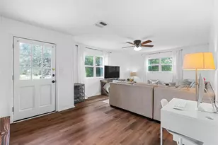 617 Johnson St, Bertram, TX 78605 - Photo 5