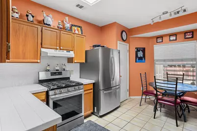 1121 Black Locust Drive, Pflugerville, TX 78660 - Photo 9