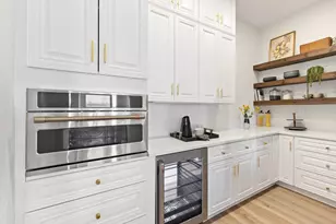 2702 Lakehurst Rd, Spicewood, TX 78669 - Photo 9