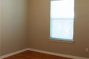 910 E 51st St, Austin, TX 78751 - Photo 9