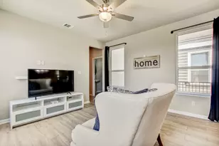 1624 Coral Sunrise Trl, Leander, TX 78641 - Photo 15