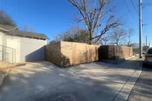 241 Benbo St, Seguin, TX 78155 - Photo 5