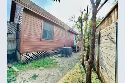 4804 Ramsey Avenue #B, Austin, TX 78756 - Photo 21