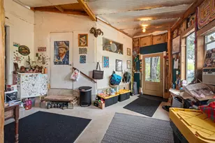 501 Limestone Ln, Driftwood, TX 78619 - Photo 5