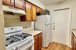 405 Burlwood Ct, Round Rock, TX 78664 - Photo 5