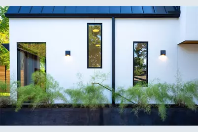 2001 Forest Trail, Austin, TX 78703 - Photo 37