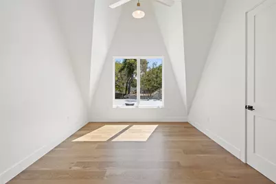 2001 Forest Trail, Austin, TX 78703 - Photo 27