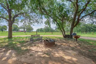 1650 Co Rd 439, Thorndale, TX 76577 - Photo 29