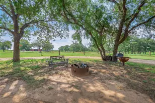 1650 Co Rd 439, Thorndale, TX 76577 - Photo 29