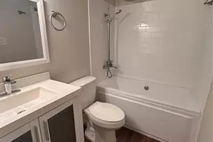 901 E 40th St, Austin, TX 78751 - Photo 9