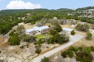 21418 Kathy Ln, Spicewood, TX 78669 - Photo 25