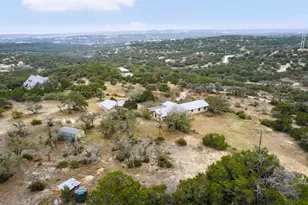 21418 Kathy Ln, Spicewood, TX 78669 - Photo 23