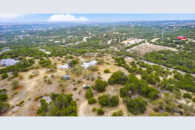 21418 Kathy Lane, Spicewood, TX 78669 - Photo 31