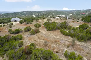 21418 Kathy Ln, Spicewood, TX 78669 - Photo 29