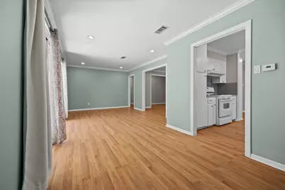 1404 Briarcliff Boulevard, Austin, TX 78723 - Photo 11