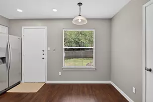 7601 Windrush Dr, Austin, TX 78729 - Photo 15