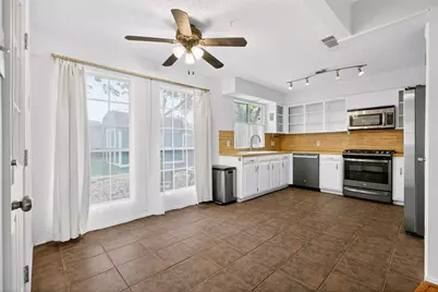 7025 Crosswood Drive, Austin, TX 78745 - Photo 11