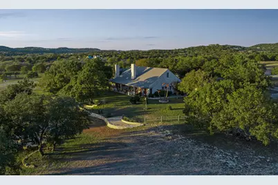 521 Bluff Creek Road Road, Center Point, TX 78010 - Photo 37