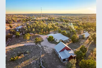 483 E Grand Oaks Drive, Harper, TX 78631 - Photo 29