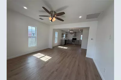 1207 Pine Street, Bastrop, TX 78602 - Photo 5