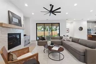 6203 Shoalwood Ave, Austin, TX 78757 - Photo 11