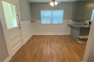 102 E Live Oak St, Hutto, TX 78634 - Photo 7