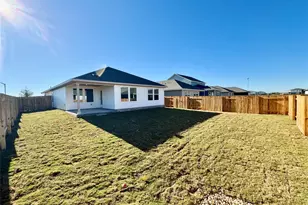 185 Fossil Dr, Kyle, TX 78640 - Photo 5