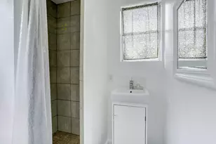 901 Newman Dr, Austin, TX 78703 - Photo 7