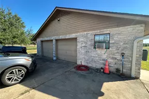 [Address not provided], Hutto, TX 78634 - Photo 31