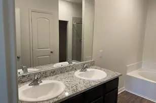 18741 Speculator Ln, Elgin, TX 78621 - Photo 17