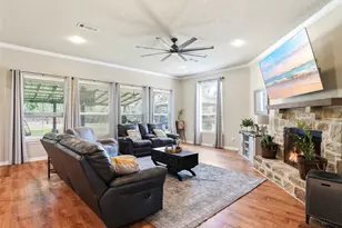 1211 Copperhead Rd, Seguin, TX 78155 - Photo 9