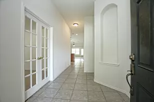 319 Lone Star Blvd, Hutto, TX 78634 - Photo 7