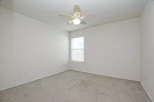 319 Lone Star Blvd, Hutto, TX 78634 - Photo 19