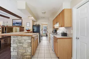 3103 Catalina Dr, Austin, TX 78741 - Photo 9
