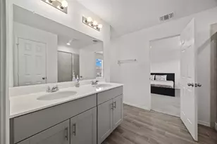124 Banyon Dr, Liberty Hill, TX 78642 - Photo 13
