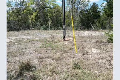 801 Marlin Street, McDade, TX 78650 - Photo 5