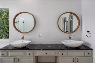 1306 Arronimink Cir, Austin, TX 78746 - Photo 11