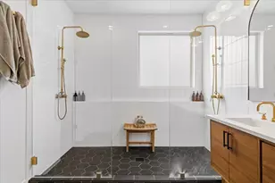 8301 Dampton Ln, Austin, TX 78744 - Photo 19