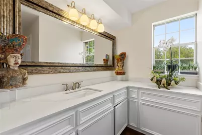 17 Hedgebrook Way, The Hills, TX 78738 - Photo 27