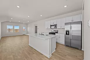 125 Raymondville Path, San Marcos, TX 78666 - Photo 5