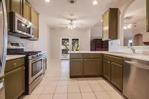 216 Meadow Brook Dr, Fredericksburg, TX 78624 - Photo 11