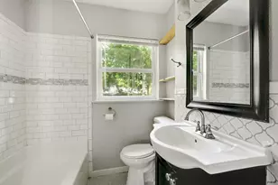 907 E 56th St, Austin, TX 78751 - Photo 15