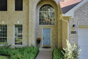 9216 Evening Primrose Path, Austin, TX 78750 - Photo 3