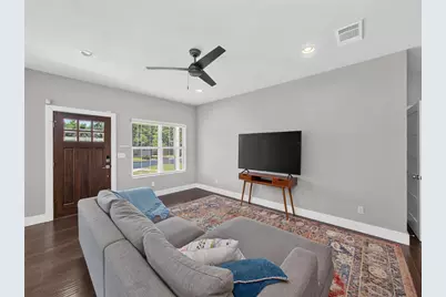 4504 Kitty Avenue, Austin, TX 78721 - Photo 3