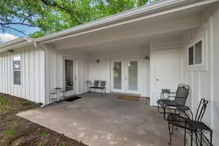 4504 Kitty Ave, Austin, TX 78721 - Photo 25