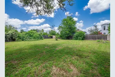 4504 Kitty Avenue, Austin, TX 78721 - Photo 29