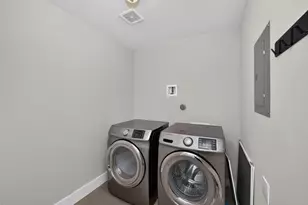 4504 Kitty Ave, Austin, TX 78721 - Photo 13