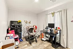 1039 Trailside Dr, Elgin, TX 78621 - Photo 17