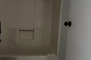 5506 Rose Hill Cir, Austin, TX 78745 - Photo 5