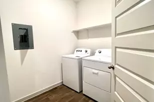 803 Pease River Wy, Hutto, TX 78634 - Photo 15